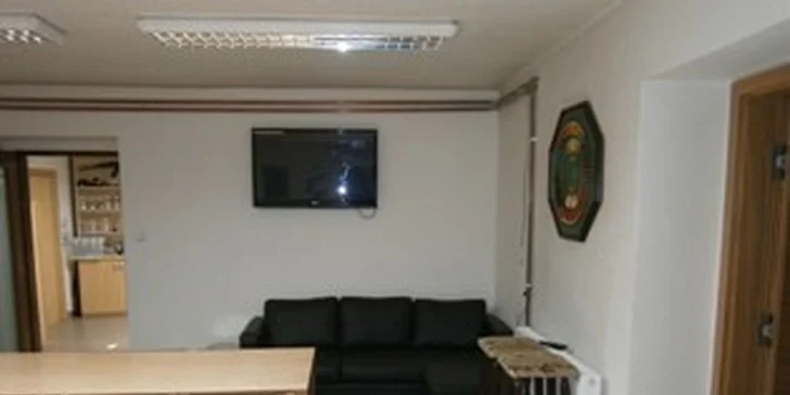 Střelba z 6 až 12 zbraní na profesionální střelnici