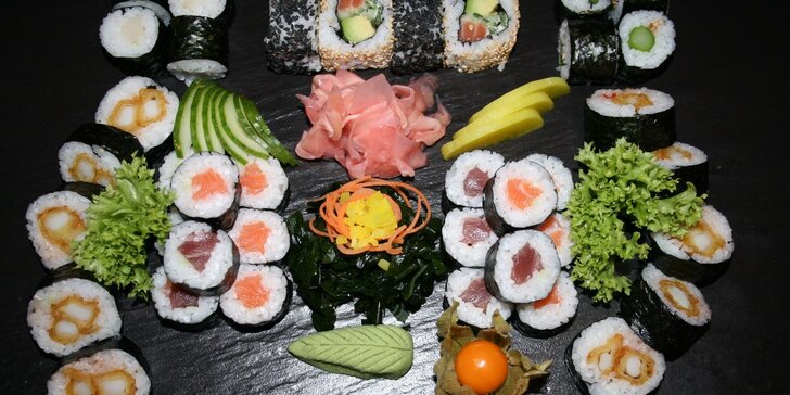 Jarní sushi menu pro 2 osoby v Sushi Aichi