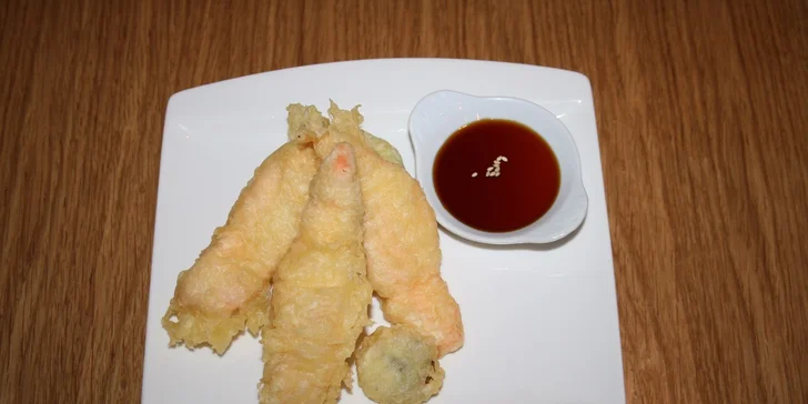 Jarní sushi menu pro 2 osoby v Sushi Aichi