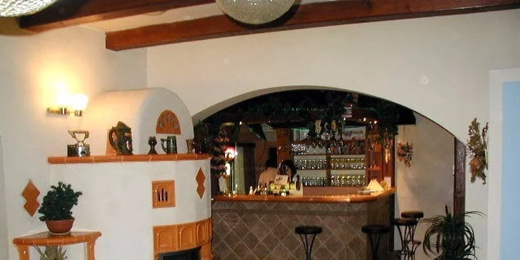 400g nebo 650g špíz s kuřecím i kotletou a chleba s domácími škvarky