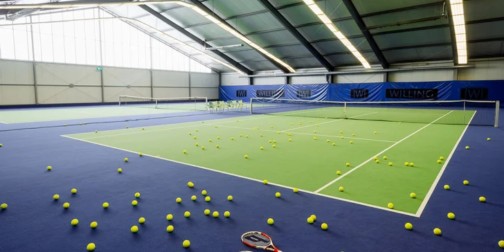 K hotelovému komplexu patrí aj Rates arena, v ktorej športová hala, štúdio na squash, spinning a skupinové cvičenia (viac ako 20 druhov).