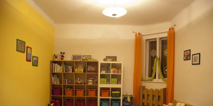 Letní permanentky do dětské školičky s výukou angličtiny, výtvarnými, hudebními a tělovýchovnými kroužky