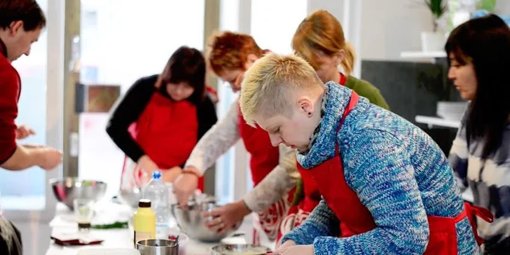 Kurz domácí výroby sýrů, jogurtů a mléčných produktů v Holešovicích pro dospělé i děti
