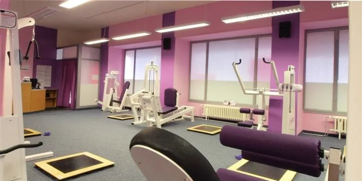 Roční členství v prestižním fitness centru Contours pro ženy
