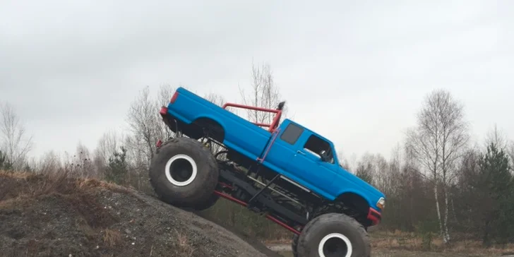 Adrenalin za volantem MONSTER TRUCKU + lístky do Dinoparku