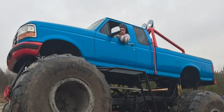 Adrenalin za volantem MONSTER TRUCKU + lístky do Dinoparku
