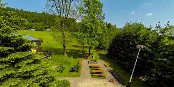 Dovolená v Krkonoších pro 4člennou rodinu s jídlem i animacemi