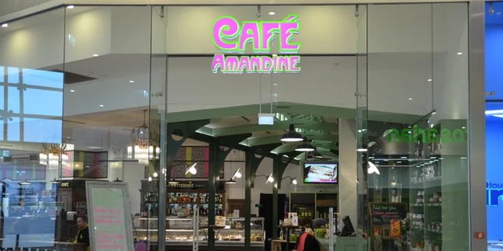 Francouzská jídla a variace dezertů v Café Amandine