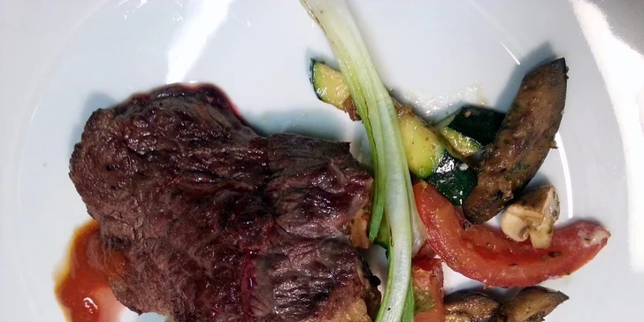4chodové menu s rumpsteakem či lososem pro dva