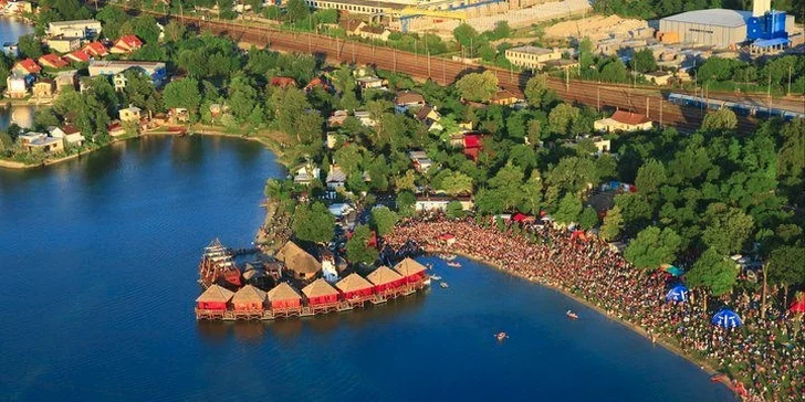 Úžasný pobyt v exotických bungalovech Lobster