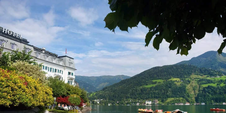 Cykloturistika v alpské přírodě kolem Zell am See