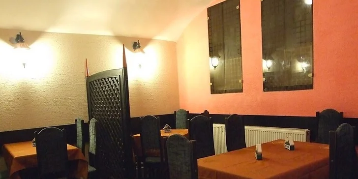 1,5kilová mísa kuřecích a vepřových řízečků v restauraci U Bizona