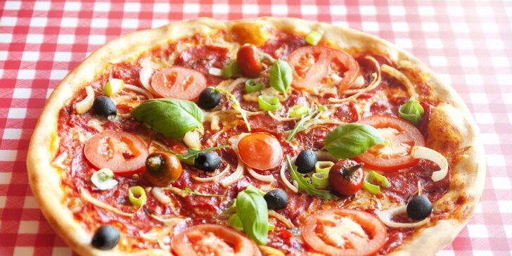 Dvě italské pizzy jako skvělá pauza při nákupech