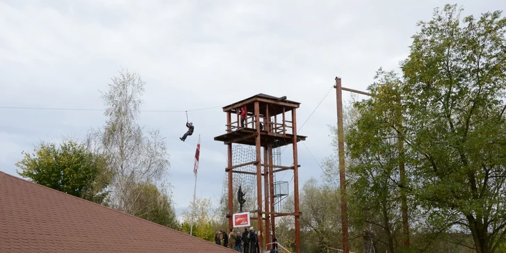 Den plný akce až pro 4 osoby: střelba 4 způsoby, obří houpačka i další atrakce