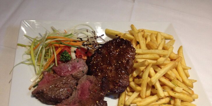 2x argentinský rib eye steak, hranolky a grilovaná zelenina