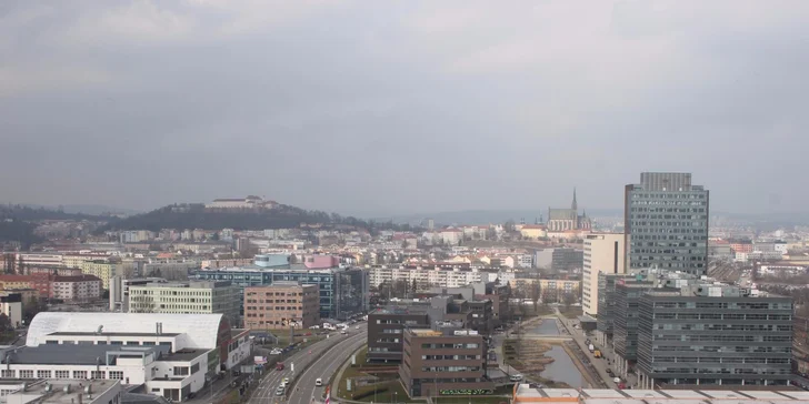 Úchvatný výhled a vynikající burger ve Stratosféře