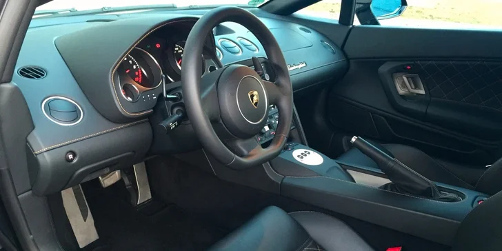 Jízda v Lamborghini Gallardo jako řidič i spolujezdec
