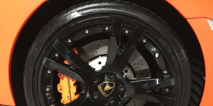 Jízda v Lamborghini Gallardo jako řidič i spolujezdec