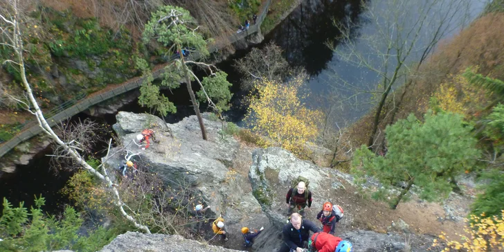 Jste sami? Nevadí, zařadí vás do skupiny, kde potkáte mnoho nových přátel.