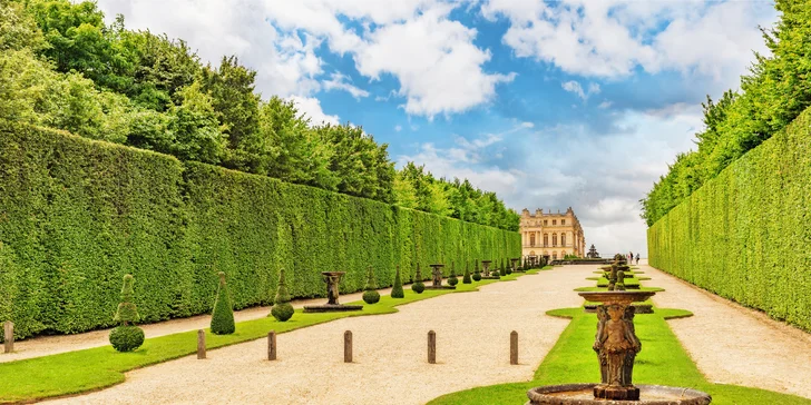 Nechte se okouzlit Paříží a palácem Versailles. 