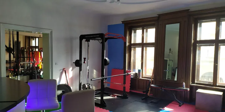 Posléze si dáte na 60 min. do těla s nejrůznějším náčiním a přístroji, trenér vám samozřejmě bude celou dobu k dispozici.