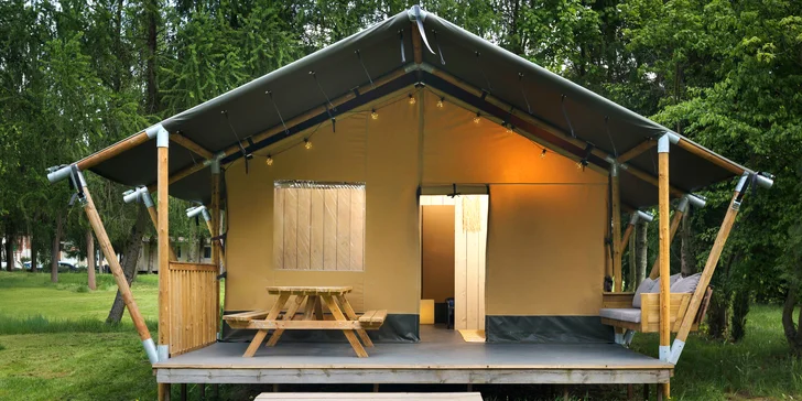 Na výběr je několik typů ubytování, například Safari stan. 