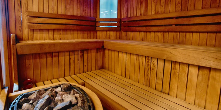 Připravená je suchá sauna a vířivka...