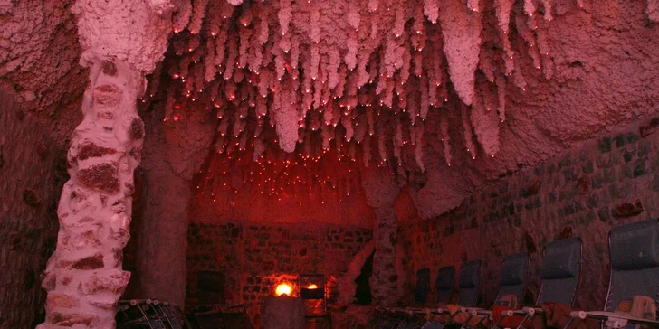 Relax vám zpříjemní magické krápníky s LED osvětlením.