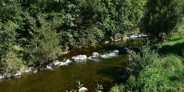 V blízkosti vede 44 km dlouhá cyklostezka Bečva.