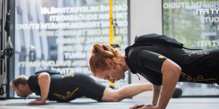 Tento inovativní přístup k fitness využívá německou technologii Symbiont Smart Training System.