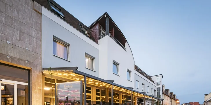 U hotelu zdarma zaparkujete (dle dostupnosti parkovacích míst). 