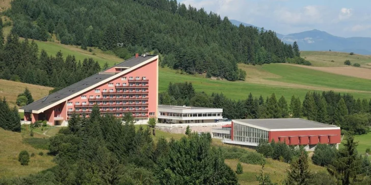 Hotel*** SOREA MÁJ: Pobyt v krásnej lokalite, termálne pramene a polpenzia