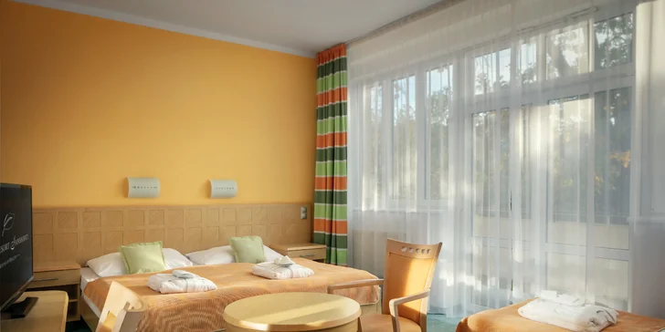 Niektoré izby majú aj balkón, môžete si oň požiadať pri rezervácii.