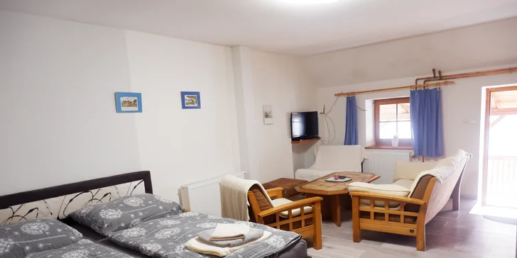 Čtyřlůžkový apartmán na vás čeká v prvním podlaží. 