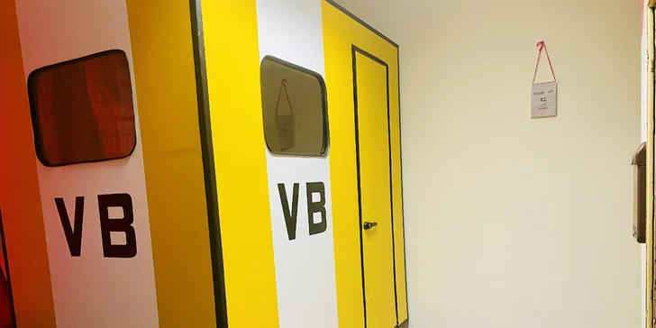 Vy, jako detektivní tým, máte za úkol odhalit, kdo má na svědomí neštěstí na ulici Jatecká v bytě č. 6. 