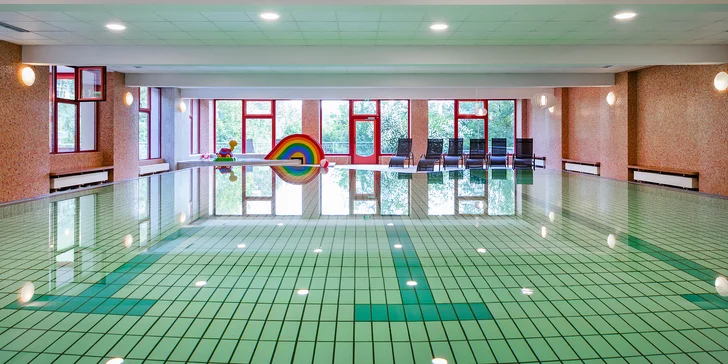 Užijete si relax v bazénu.