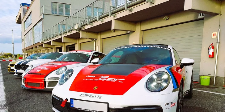 Porsche 911 (992) je najdokonalejšia generácia ikonického športiaku, ktorá je pripravená na vašu životnú jazdu.