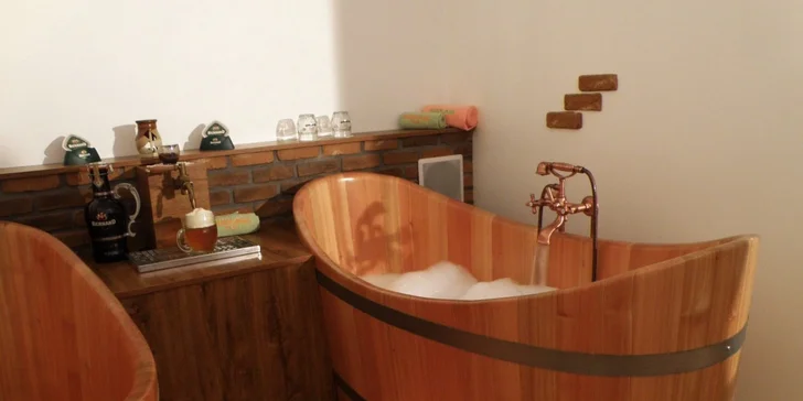 Po koupeli následuje 30minutová relaxace na masážním lůžku s poslechem relaxační hudby.