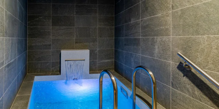 Ve wellness části nechybí ani ochlazovací bazének.