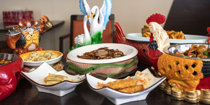 S otevřeným voucherem na 300, 500, 1000 nebo 2000 Kč si tu vyberte jakékoliv jídlo z menu (voucher nelze využít na nápoje a polední menu). 