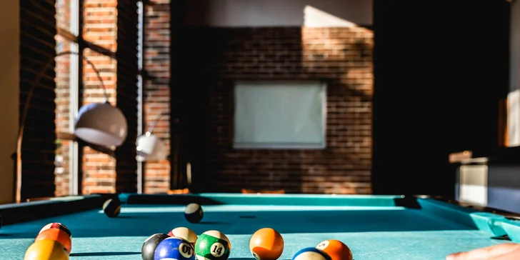 Zahrajete si billiard? 