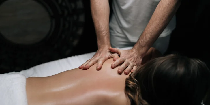 Masírovať vás bude skúsený masér Lukáš Jambor