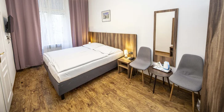 Ubytujete se v rodinném penzionu Březina jen pár minut od Václavského náměstí.