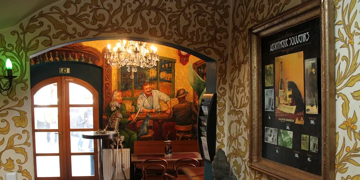 Absintherie není jen bar, ale také absintové muzeum.