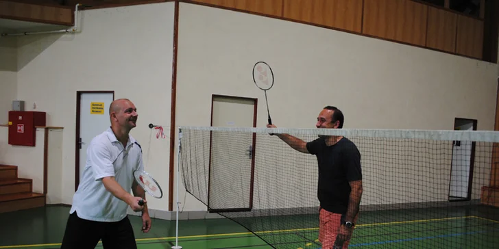 Převálcujete svého parťáka v badmintonu? 