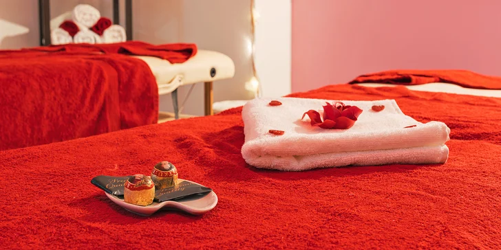 Zajít sem můžete na relaxační a sportovní párovou masáž, která bude trvat 60 minut. 