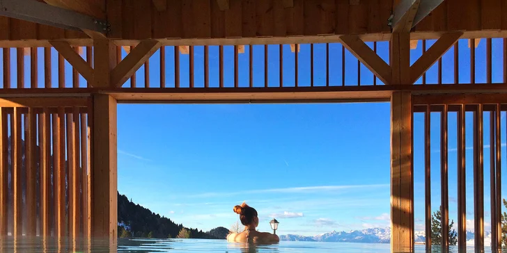 V ceně máte i neomezený vstup do bazénů a wellness.