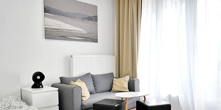 Apartmány jsou prostorné a pěkně vybavené. Ty ve vedlejší budově jsou o něco skromnější. 