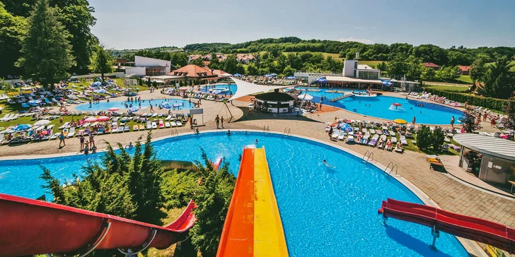 Největší lákadlo je samozřejmě venkovní aquapark.