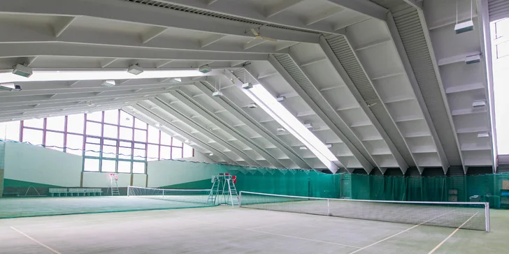 Sportovních aktivit tu nabízejí celou řadu včetně tenisu, lezecké stěny a lukostřelby.